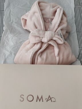 NWT - Soma Plush Shawl-Collar Robe in Light Pink